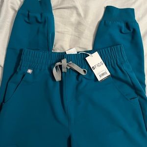 Brand New Never Worm Figs Scrub Bottoms- High Rise Zamora